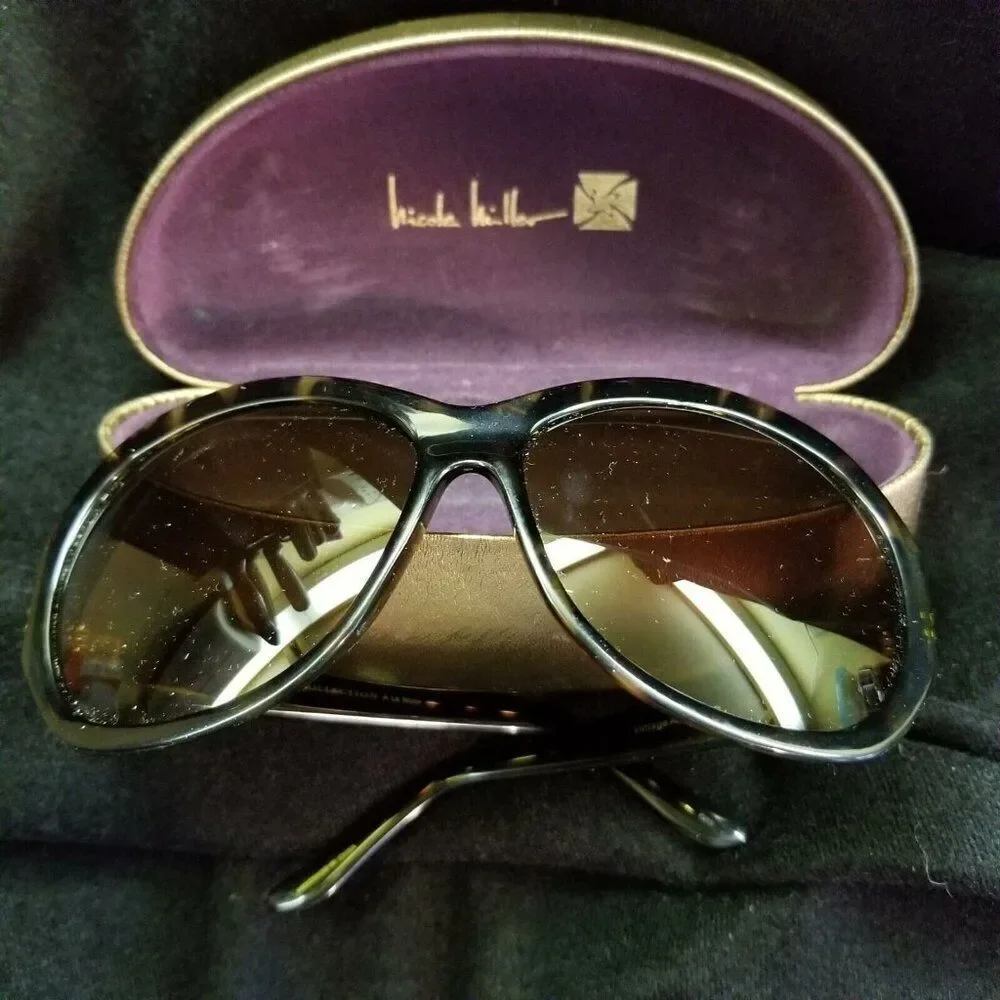 Nicole Miller Sunglasses A la Mode Black Tortoise 62 17-135mm Signature Eyewear